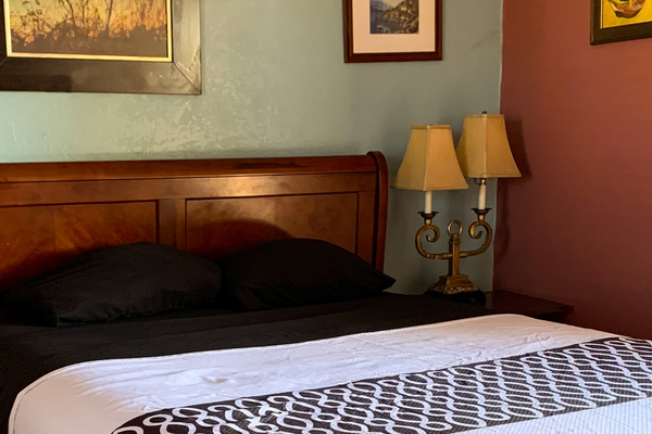 Non-Smoking Suite with Double Beds