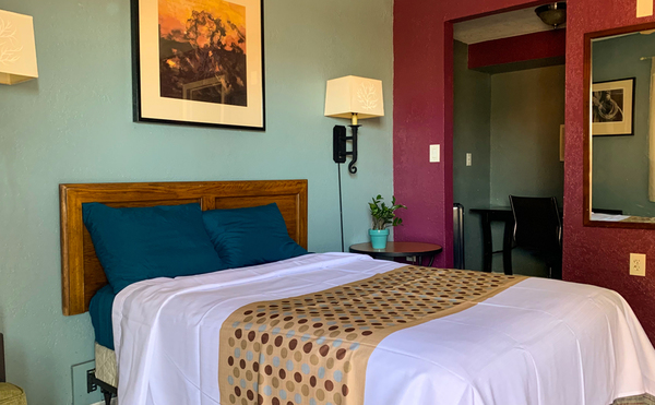 Queen Bed Non-Smoking